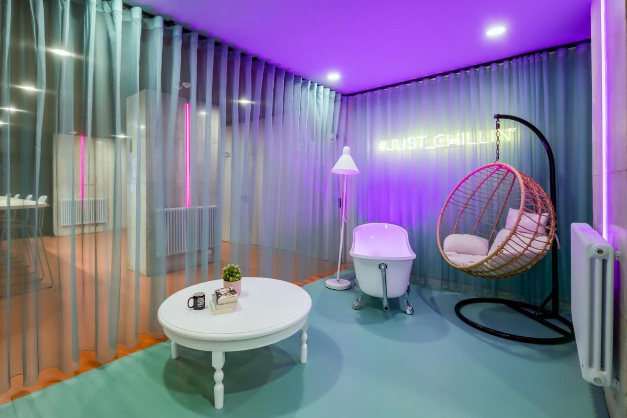 Chillout Dorm Poznan 아파트 호텔 외부 사진